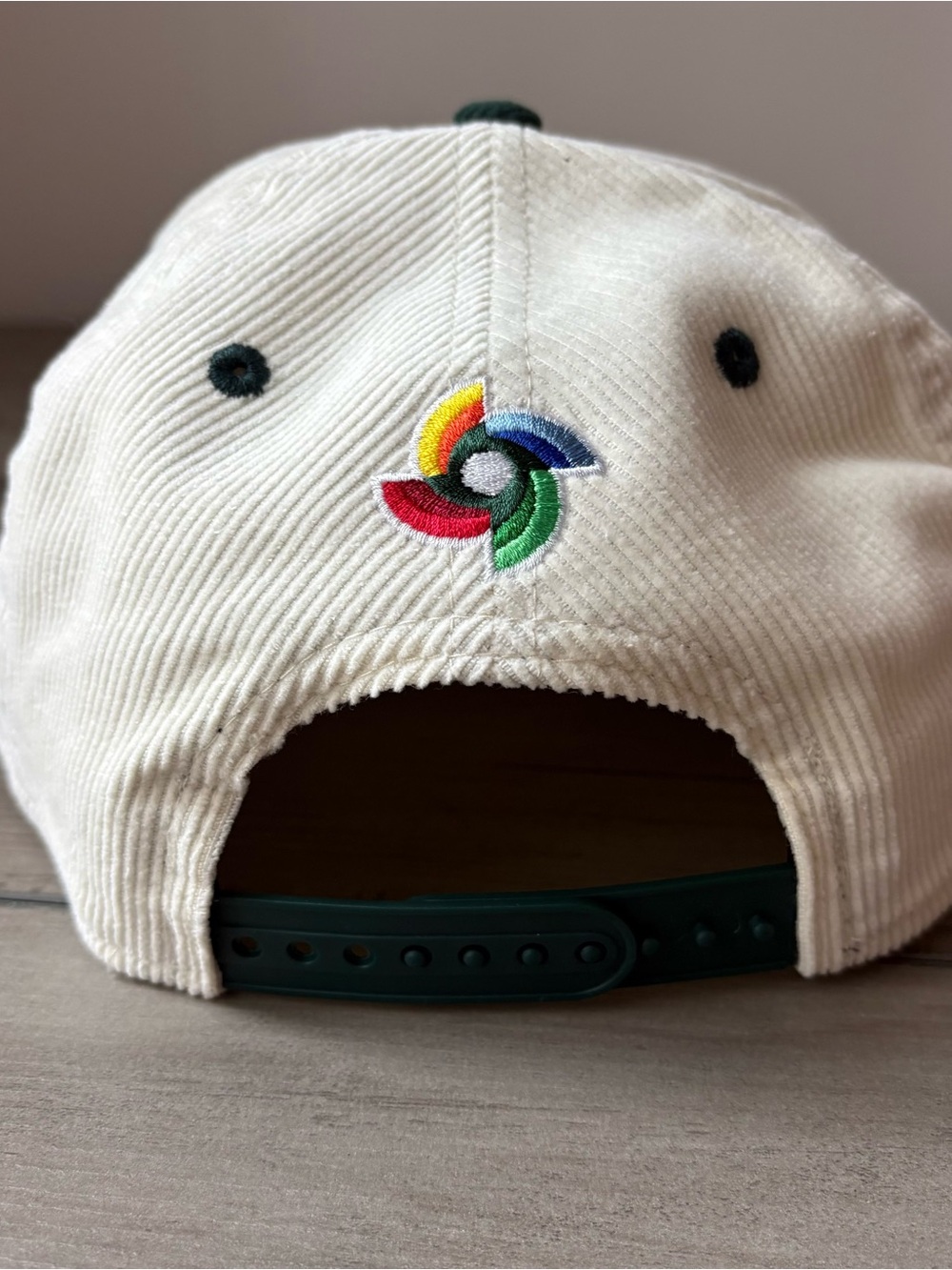 RARE New Era 9Fifty Chrome WBC Baseball Team Australia Corduroy SnapBack Hat - Picture 3 of 8